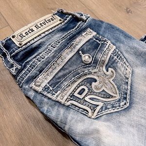 Rock Revival- Like new. XLong